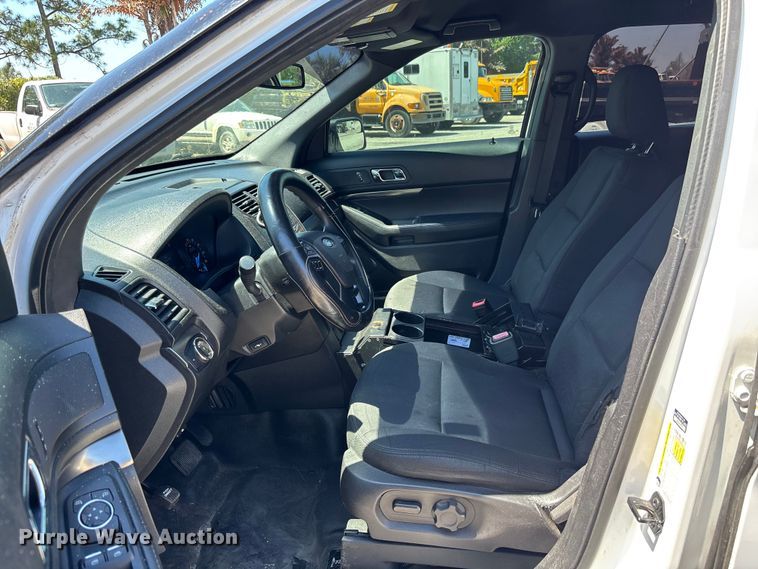 image for item DU0431 2018 Ford Explorer Police SUV