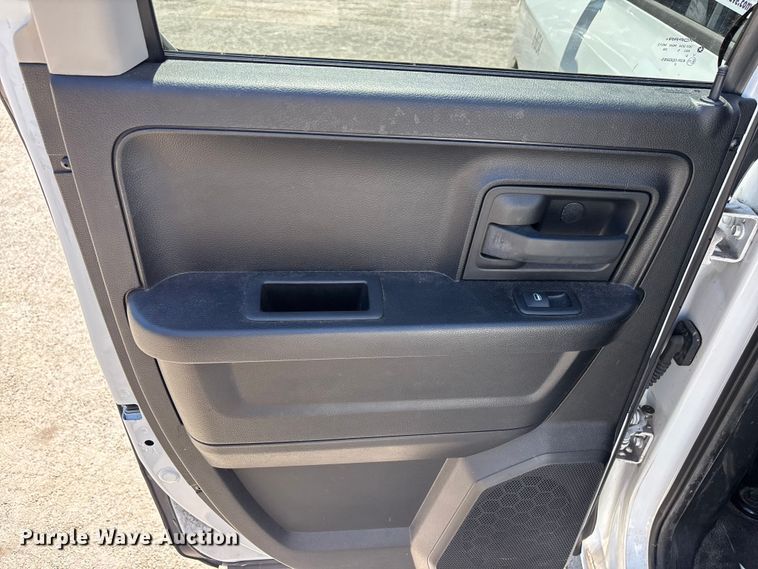 image for item DU0433 2015 RAM 1500 Tradesman Ext. Cab pickup truck