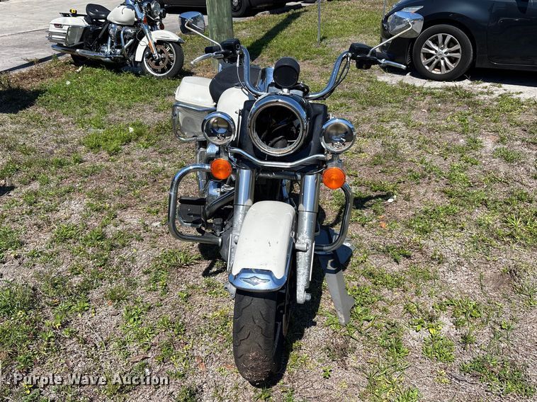 image for item DU0435 2018 Harley-Davidson Road King Police motorcycle