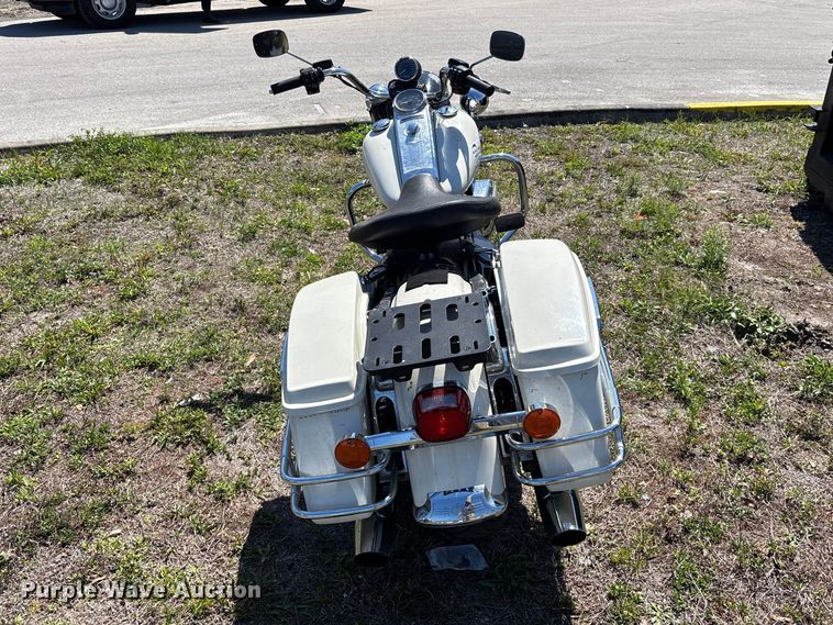 image for item DU0435 2018 Harley-Davidson Road King Police motorcycle