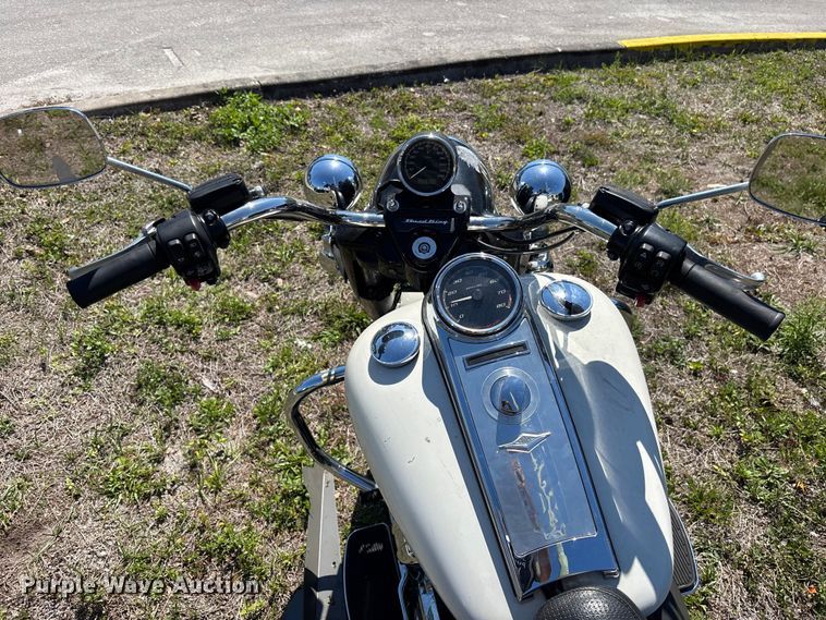 image for item DU0435 2018 Harley-Davidson Road King Police motorcycle