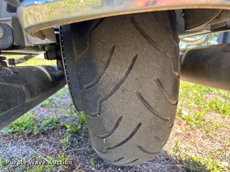 image for item DU0435 2018 Harley-Davidson Road King Police motorcycle