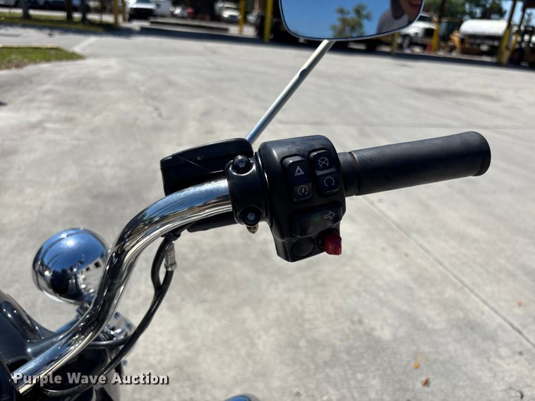 image for item DU0436 2018 Harley-Davidson Road King Police motorcycle