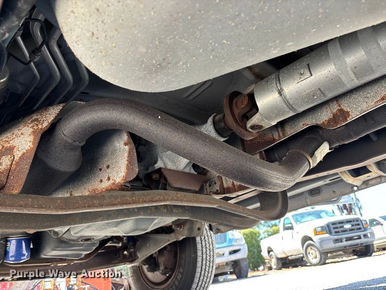 image for item DU0437 2008 Ford E350 XL van