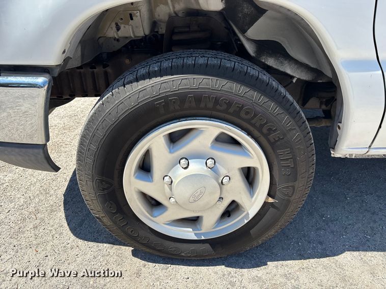image for item DU0437 2008 Ford E350 XL van