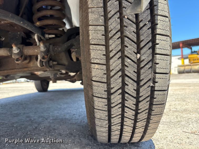 image for item DU0437 2008 Ford E350 XL van