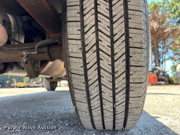 image for item DU0437 2008 Ford E350 XL van