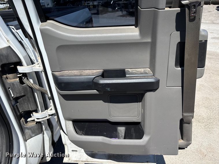 image for item DU0438 2016 Ford F150 XL Ext. Cab pickup truck