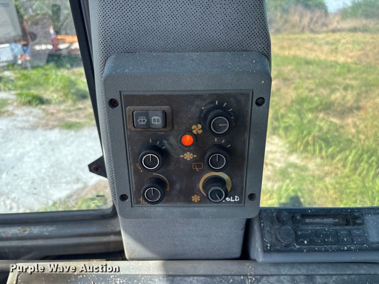 image for item DU0440 1999 Case 580 SUPER L backhoe