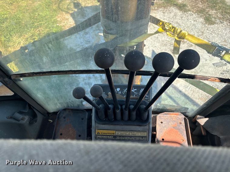 image for item DU0440 1999 Case 580 SUPER L backhoe