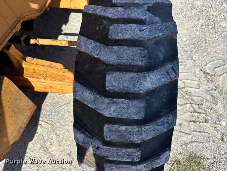 image for item DU0440 1999 Case 580 SUPER L backhoe