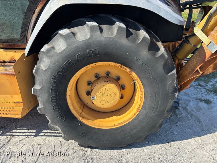 image for item DU0440 1999 Case 580 SUPER L backhoe