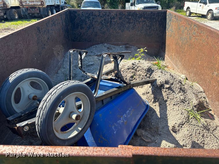 image for item DU0442 2007 Imperial dump trailer