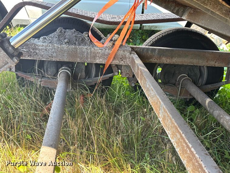 image for item DU0442 2007 Imperial dump trailer