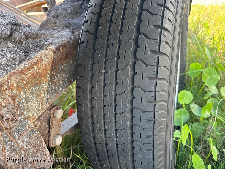 image for item DU0442 2007 Imperial dump trailer