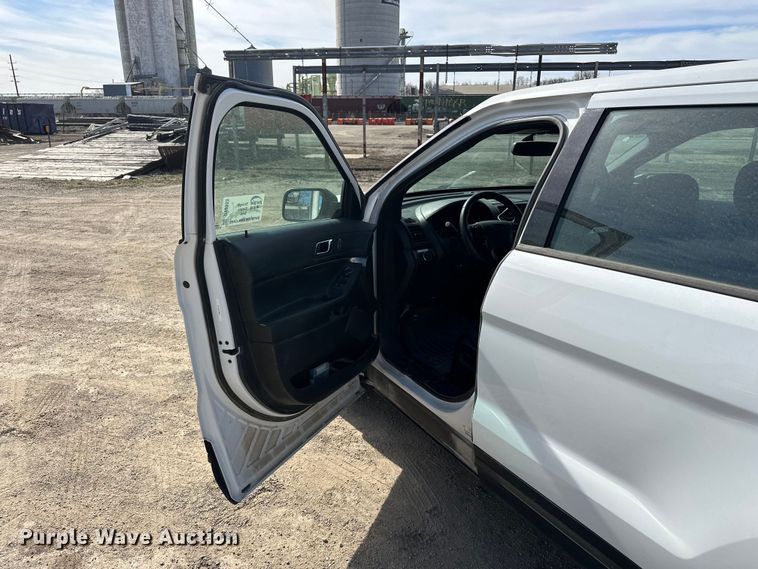 image for item DV0853 2016 Ford Explorer Police Interceptor SUV