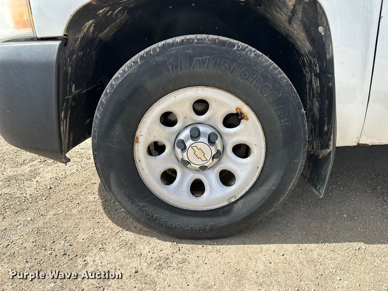 image for item DV0854 2011 Chevrolet Silverado 1500 Ext. Cab pickup truck