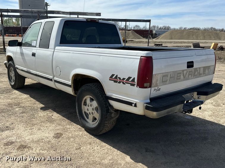 image for item DV0855 1997 Chevrolet K1500 Ext. Cab pickup truck