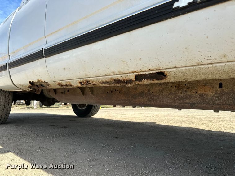 image for item DV0855 1997 Chevrolet K1500 Ext. Cab pickup truck