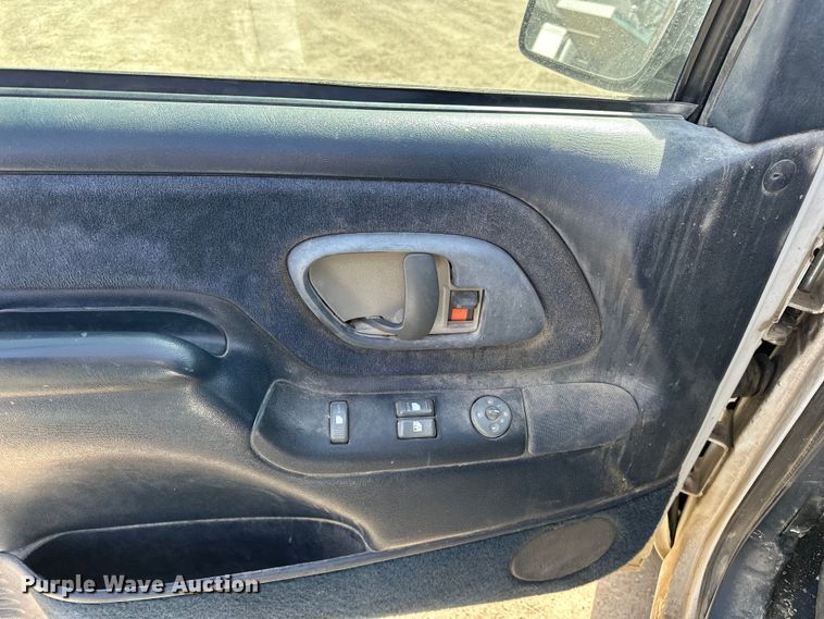 image for item DV0855 1997 Chevrolet K1500 Ext. Cab pickup truck