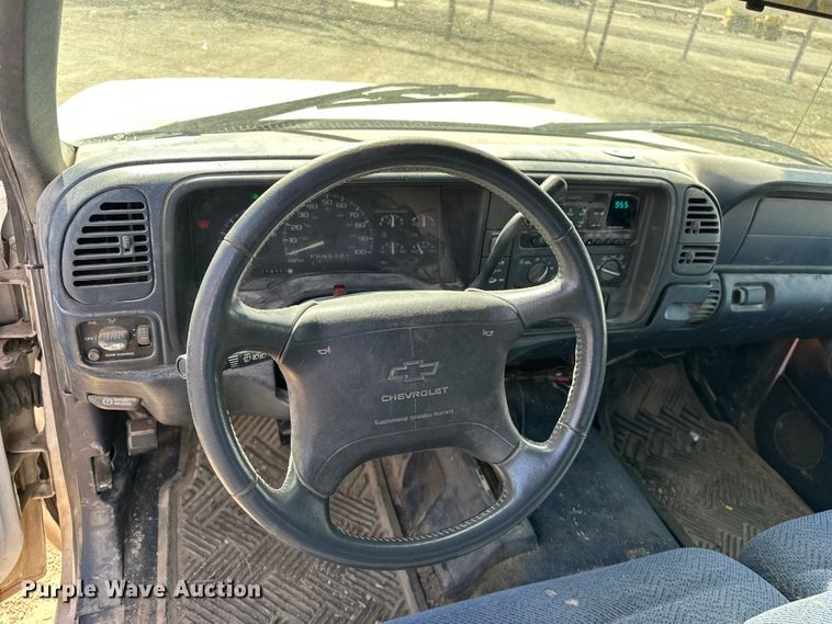 image for item DV0855 1997 Chevrolet K1500 Ext. Cab pickup truck