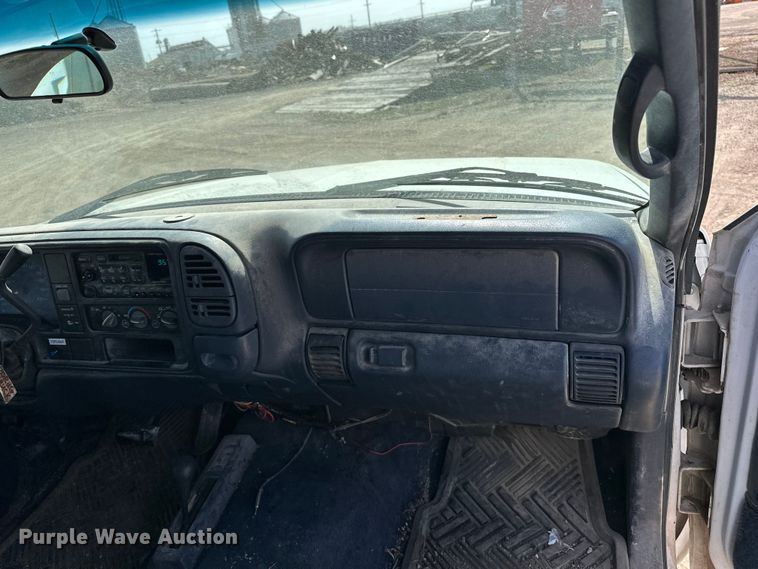 image for item DV0855 1997 Chevrolet K1500 Ext. Cab pickup truck