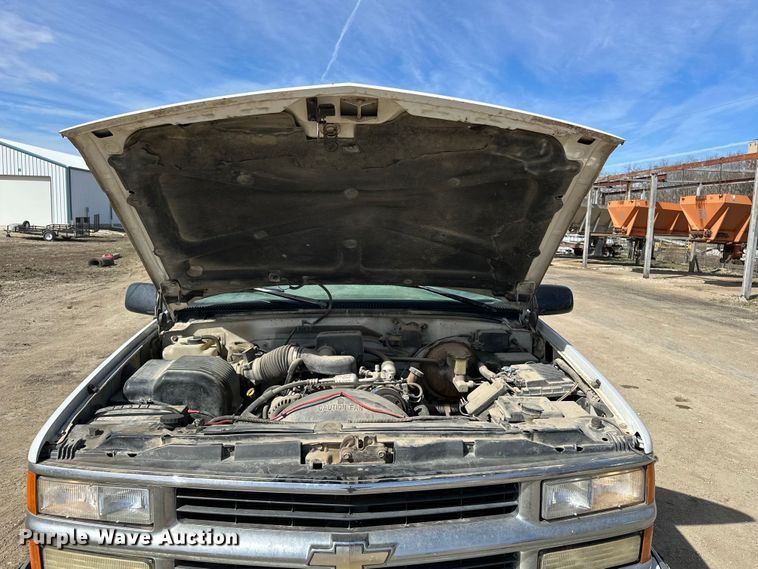 image for item DV0855 1997 Chevrolet K1500 Ext. Cab pickup truck