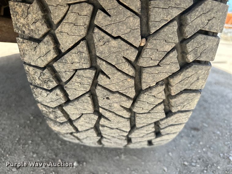 image for item DV0855 1997 Chevrolet K1500 Ext. Cab pickup truck