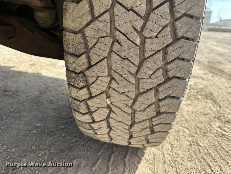 image for item DV0855 1997 Chevrolet K1500 Ext. Cab pickup truck