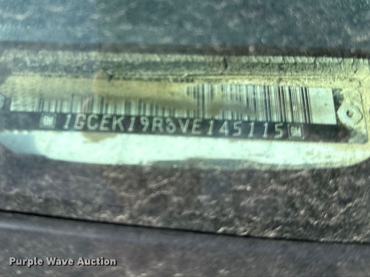 image for item DV0855 1997 Chevrolet K1500 Ext. Cab pickup truck