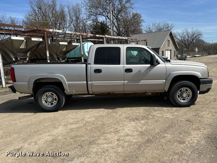 image for item DV0858 2006 Chevrolet Silverado Crew Cab pickup truck