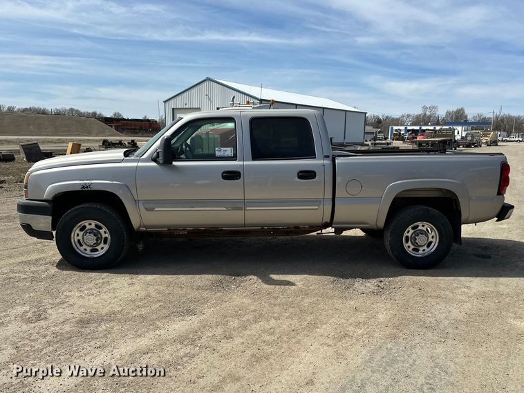 image for item DV0858 2006 Chevrolet Silverado Crew Cab pickup truck