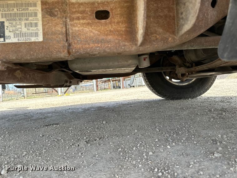 image for item DV0858 2006 Chevrolet Silverado Crew Cab pickup truck