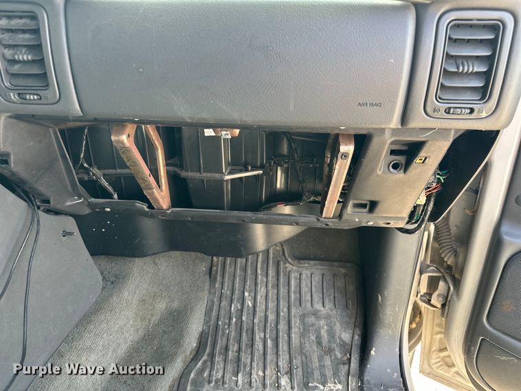 image for item DV0858 2006 Chevrolet Silverado Crew Cab pickup truck