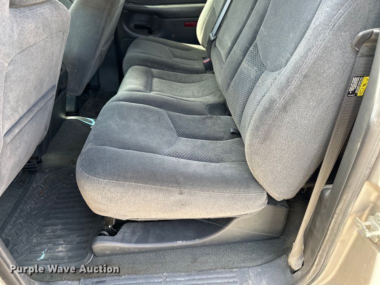 image for item DV0858 2006 Chevrolet Silverado Crew Cab pickup truck