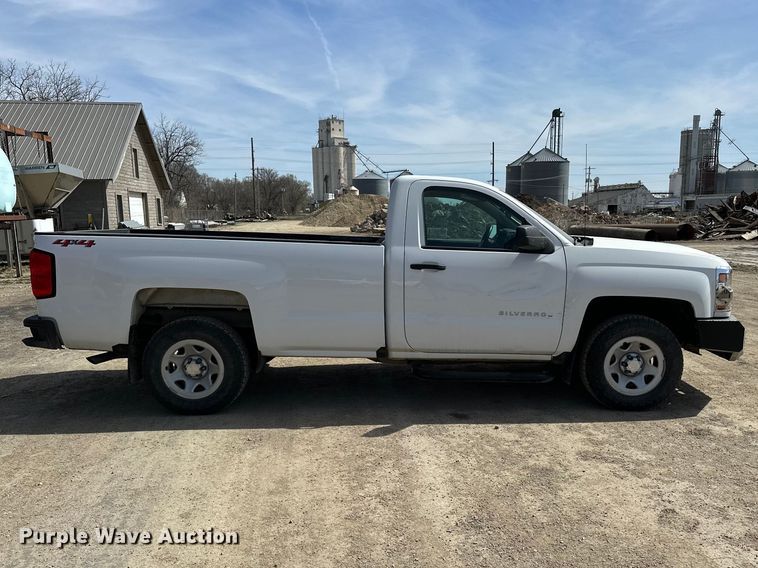 image for item DV0860 2018 Chevrolet Silverado 1500 pickup truck