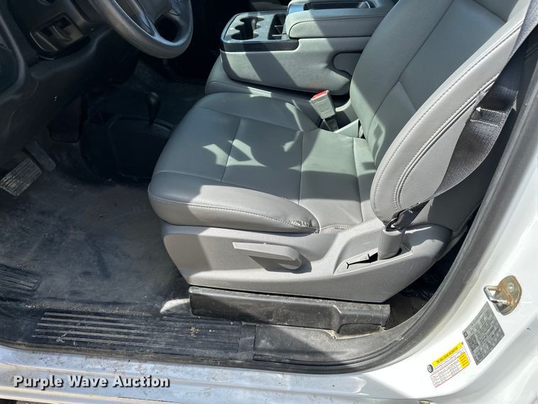 image for item DV0860 2018 Chevrolet Silverado 1500 pickup truck