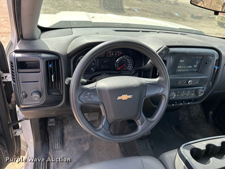 image for item DV0860 2018 Chevrolet Silverado 1500 pickup truck