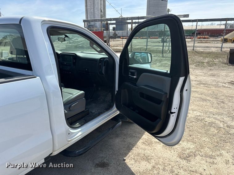 image for item DV0860 2018 Chevrolet Silverado 1500 pickup truck