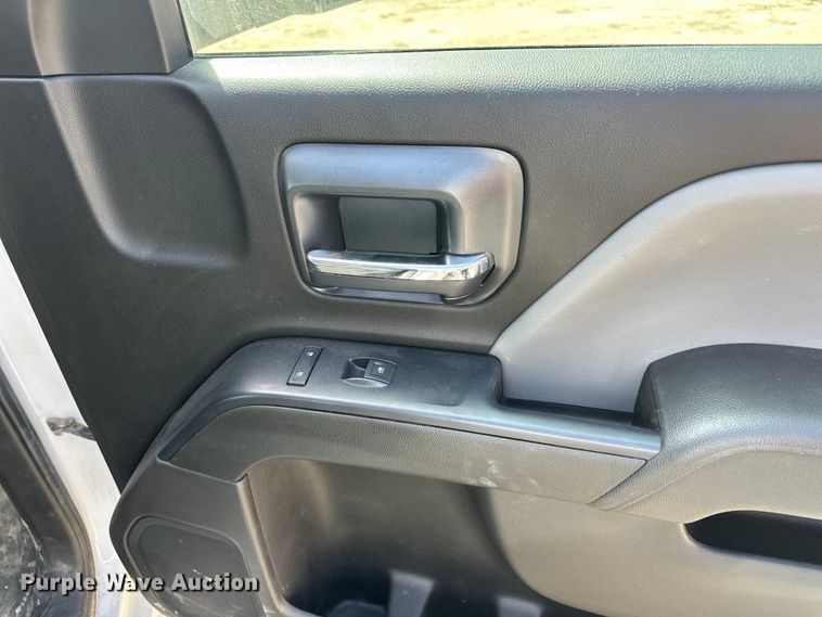 image for item DV0860 2018 Chevrolet Silverado 1500 pickup truck