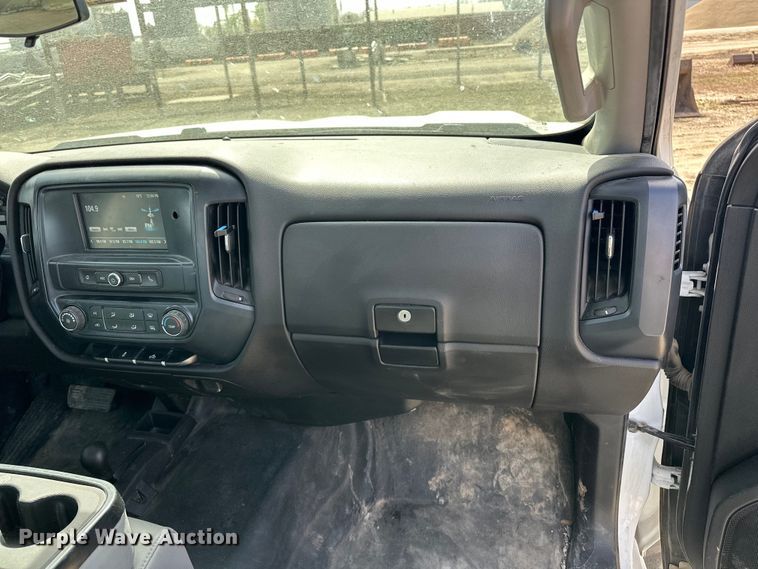 image for item DV0860 2018 Chevrolet Silverado 1500 pickup truck