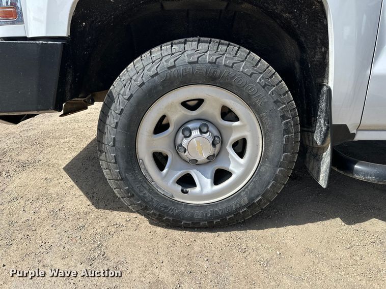 image for item DV0860 2018 Chevrolet Silverado 1500 pickup truck