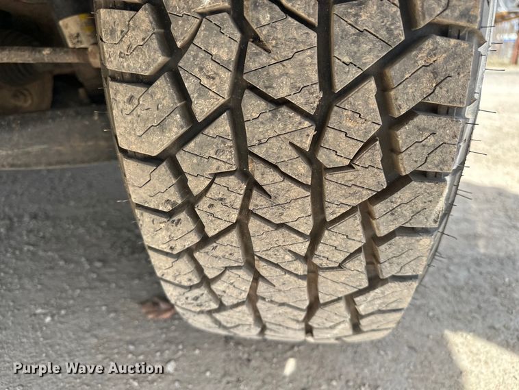 image for item DV0860 2018 Chevrolet Silverado 1500 pickup truck