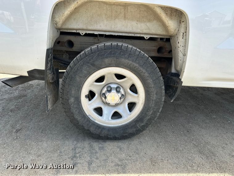 image for item DV0860 2018 Chevrolet Silverado 1500 pickup truck