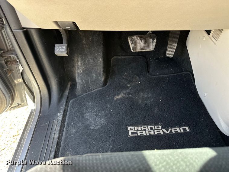 image for item DV0863 2016 Dodge Grand Caravan van