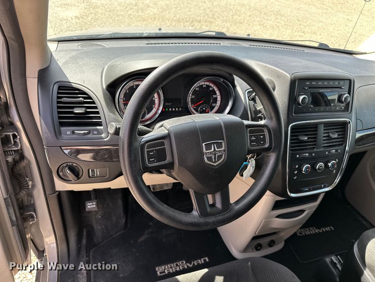image for item DV0863 2016 Dodge Grand Caravan van