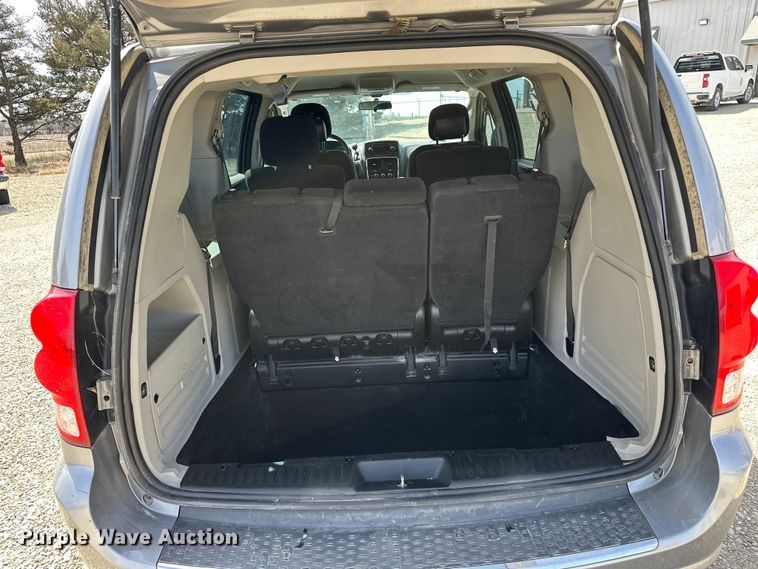 image for item DV0863 2016 Dodge Grand Caravan van