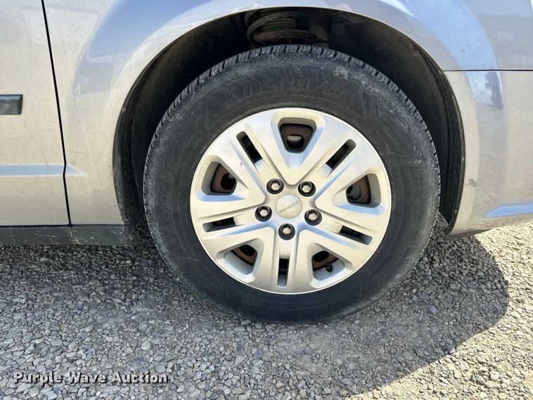 image for item DV0863 2016 Dodge Grand Caravan van