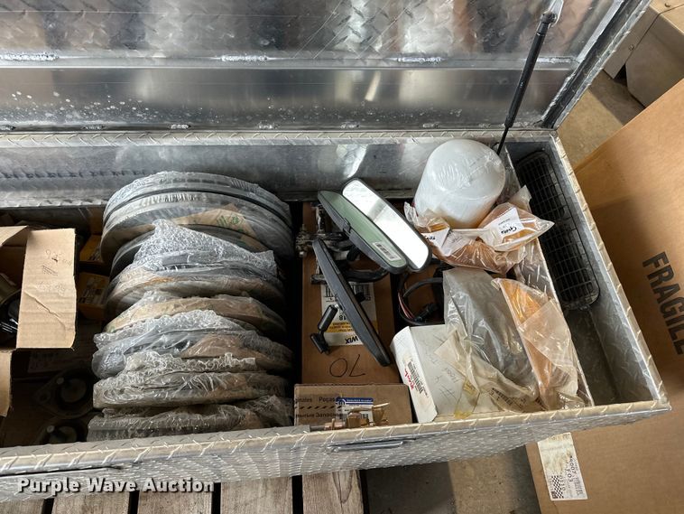 image for item DV0864 Automotive parts