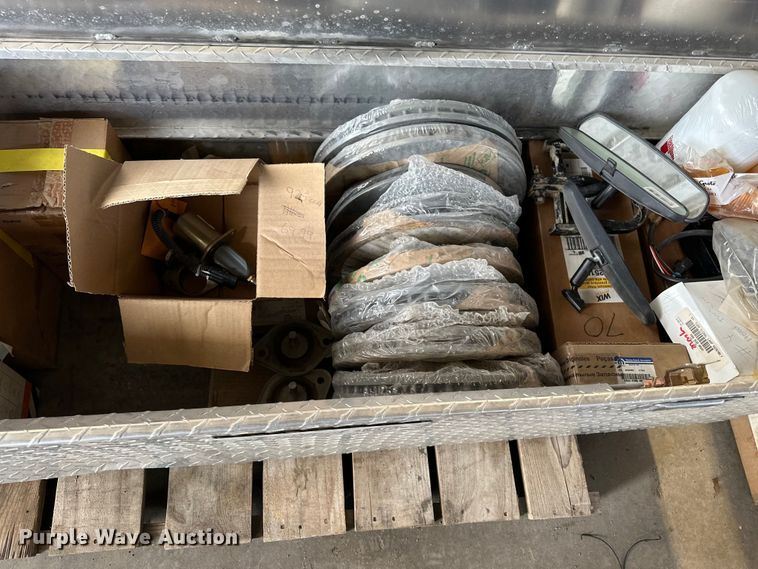 image for item DV0864 Automotive parts
